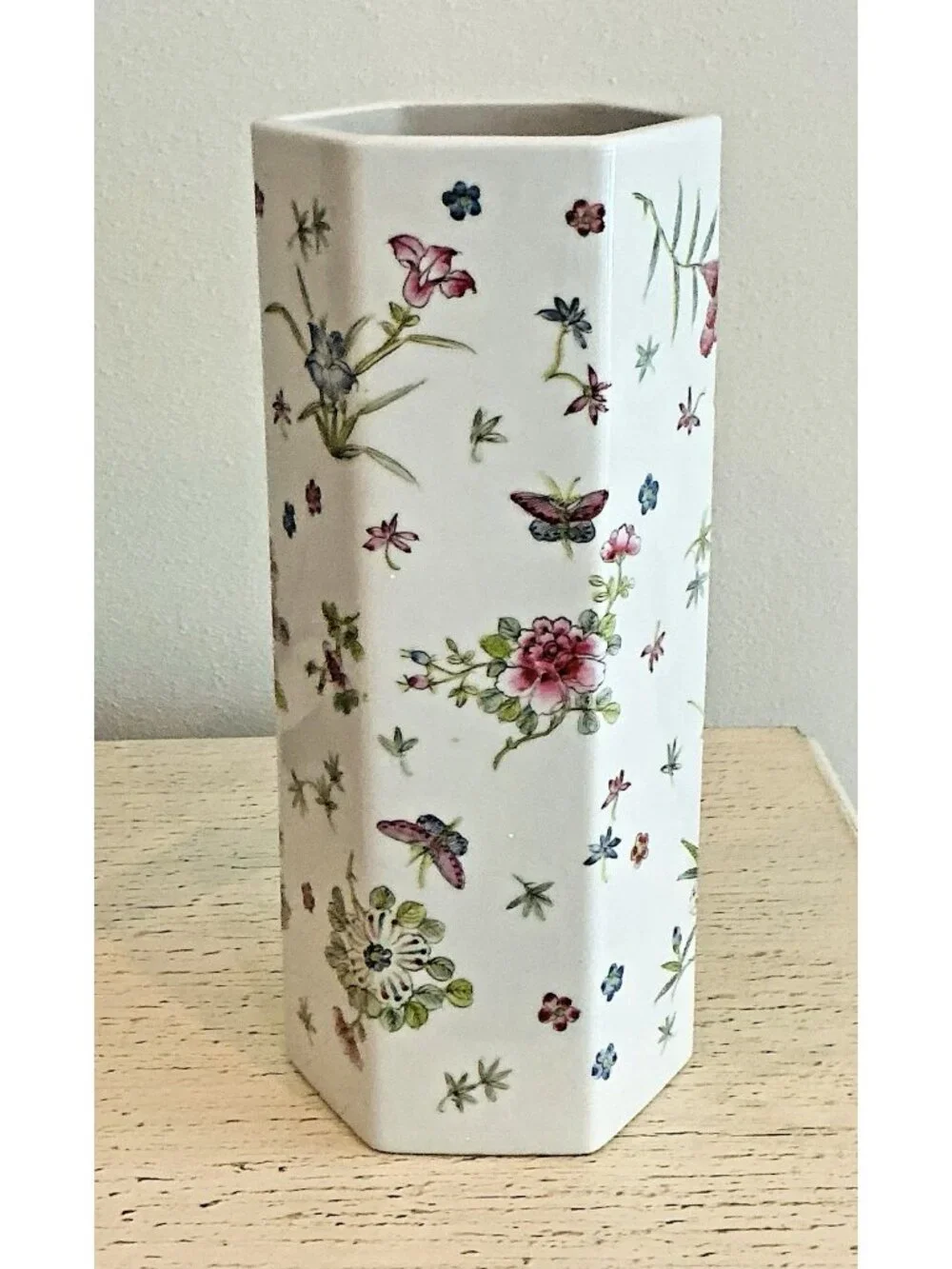 Chinoiserie Hexagon Vase Vintage Hong Kong Lotus Insect Floral Porcelain 12